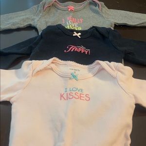 3 pack Carter’s long sleeve onesies set